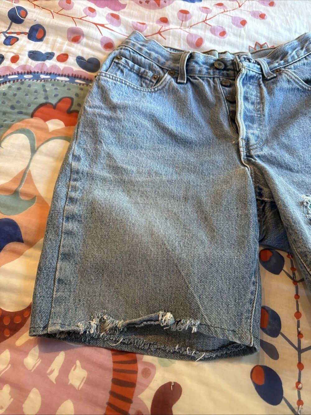 Vintage 80's USA Levi's 501 Jean Shorts Denim Distressed Custom Cut Off | Wmns 6 - Picture 10 of 12